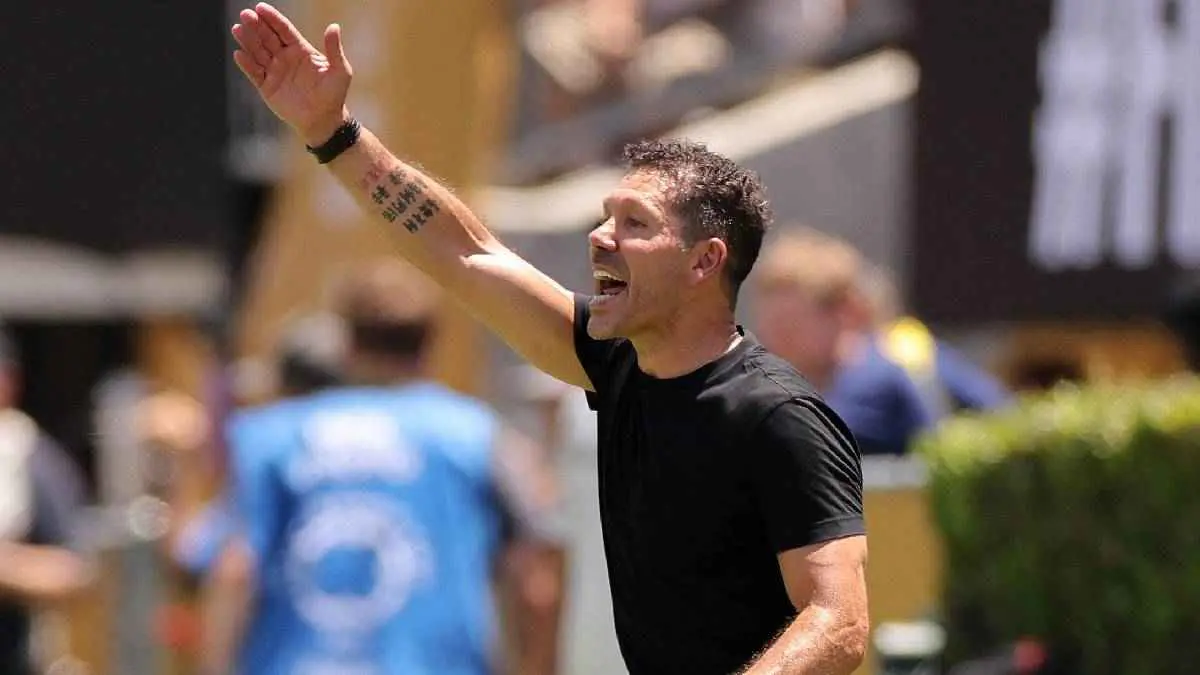 تصريح مثير من "سيميوني" بعد رباعية باريس سان جيرمان