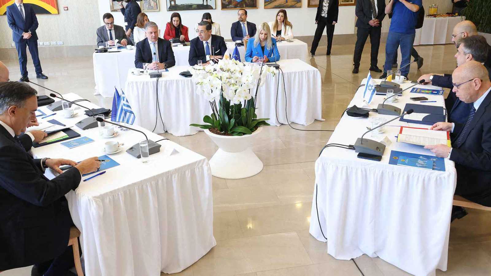 بقوام 2500 جندي.. إسرائيل واليونان وقبرص تعتزم تشكيل قوة تحرك سريع