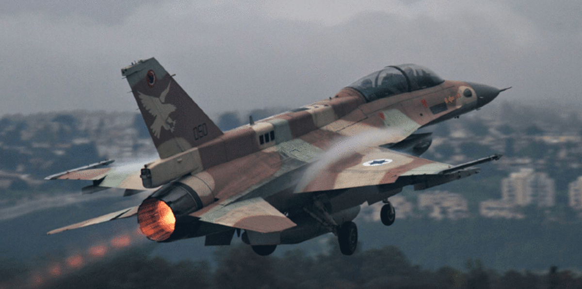 تقرير إسرائيلي يكذّب رواية تل أبيب حول الغارات على سوريا.. وهذا سبب سماع دوي الانفجار في وادي الأردن