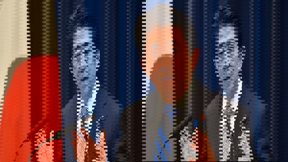 رئيس الوزراء الياباني يمضي في خططه لزيارة السعودية والإمارات وعُمان