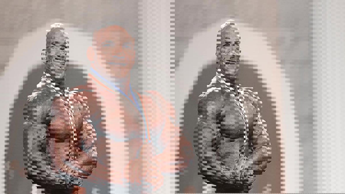 ممدوح السبيعي "بيج رامي" يتوج بلقب مستر أولمبيا 2020 لكمال الأجسام (فيديو)