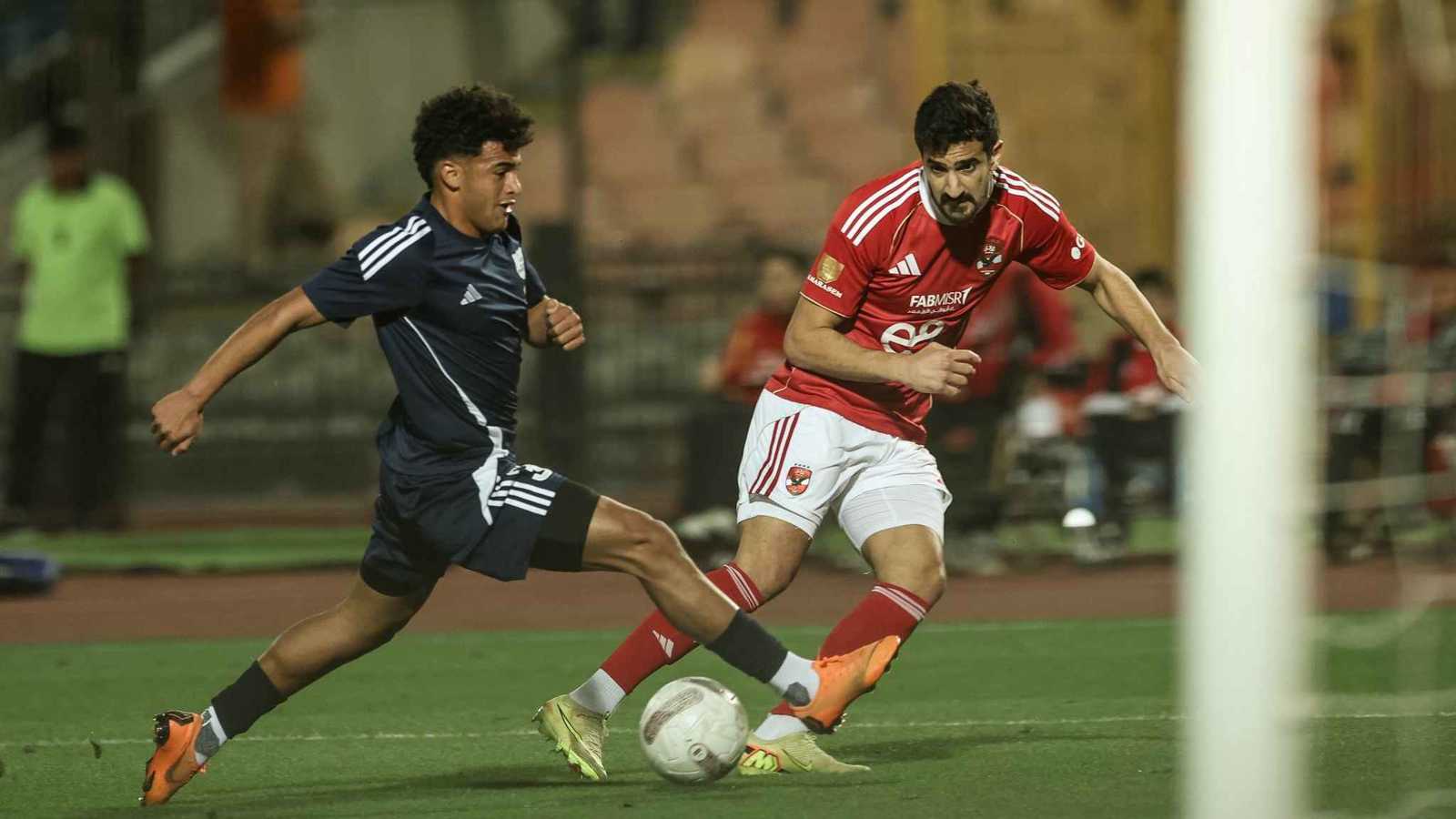 المسكوت عنه.. هل تساهل إنبي أمام الأهلي المصري بعدما عطل الزمالك؟ 