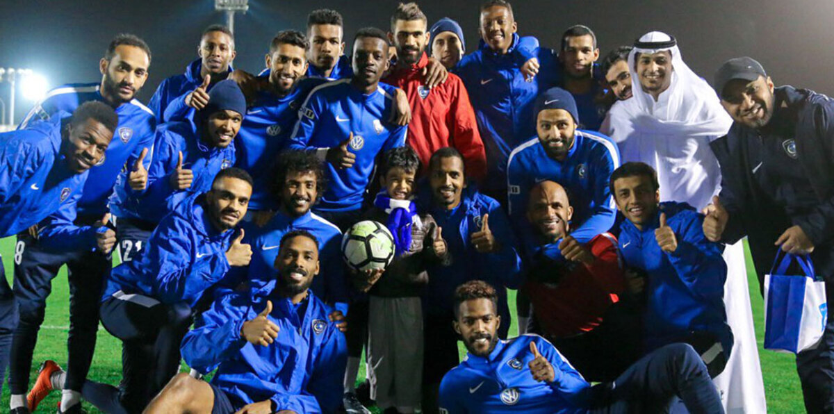 من هو الطفل سعد البركاتي الذي ظهر في تدريبات نادي الهلال السعودي؟ (صور)