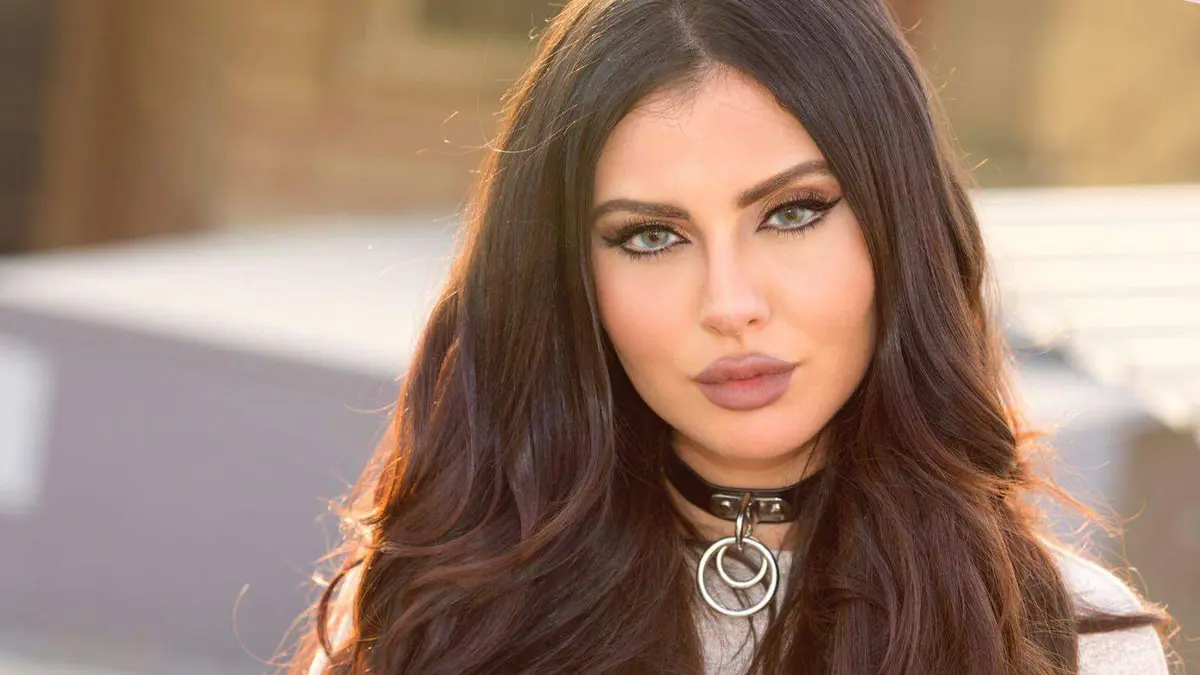 والدة مريم حسين تدعو الفنانة أحلام للتوسط في قضية ابنتها (فيديو وصور)