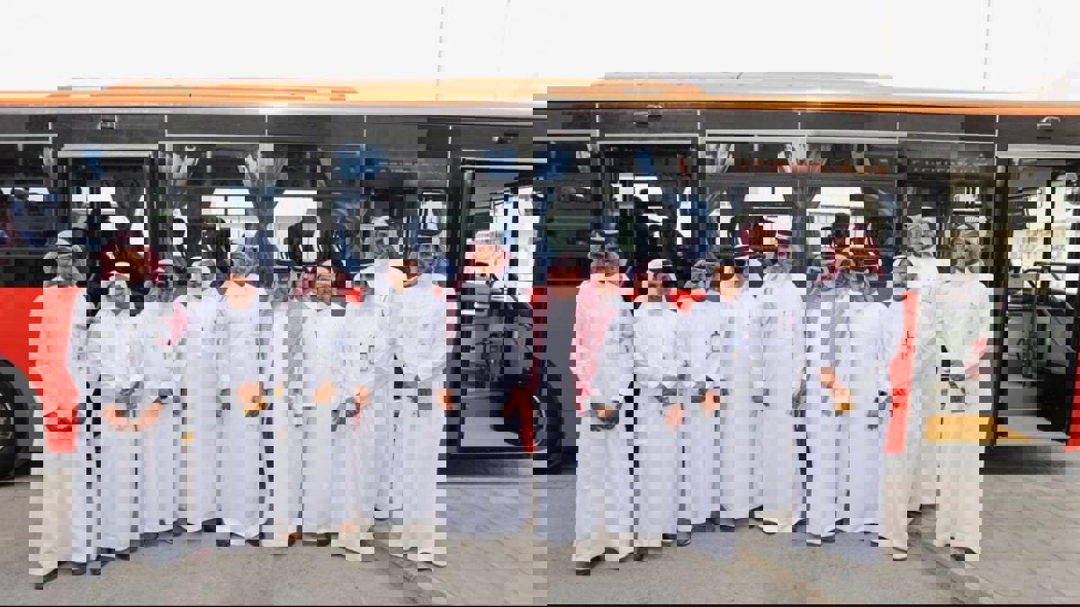 بعد عقدين من الغياب .. عودة حافلات النقل العام إلى المدن السعودية