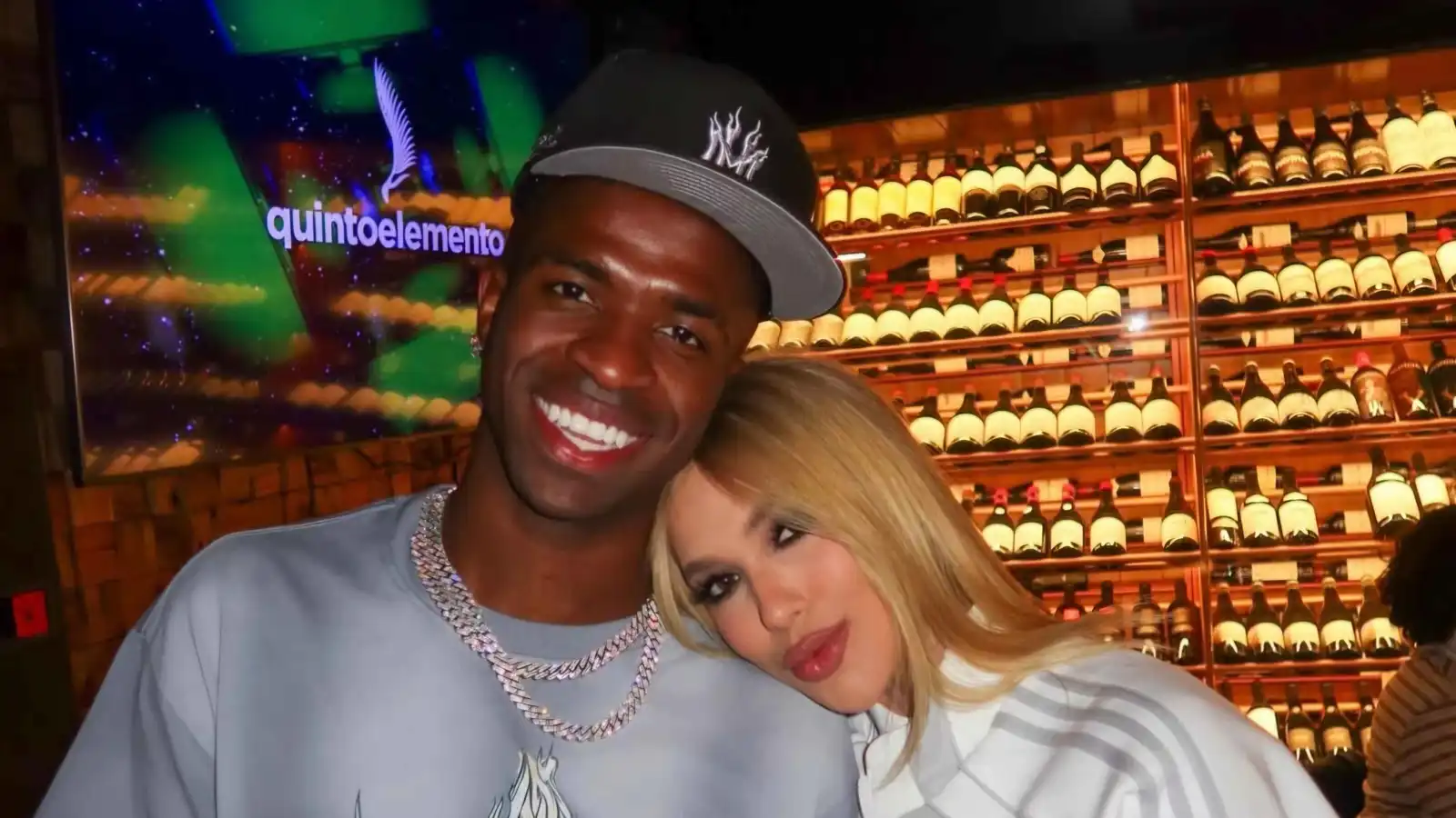 إعجاب خاطف.. والدة فيرجينيا تثير جدلا حول علاقتها بفينيسيوس