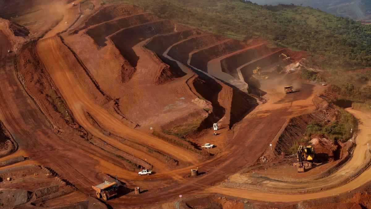 "مناجم هائلة".. لماذا تسعى واشنطن لتوسيع نفوذها غربي أفريقيا؟