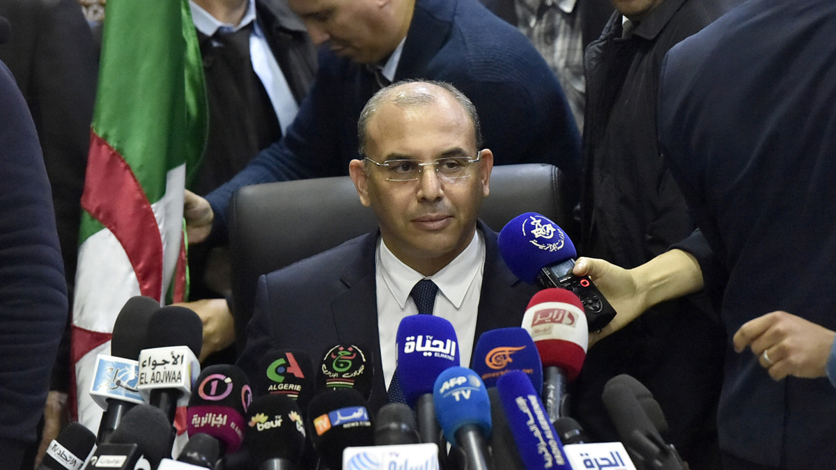 المحكمة العليا الجزائرية تُجدد حبس مدير حملة بوتفليقة