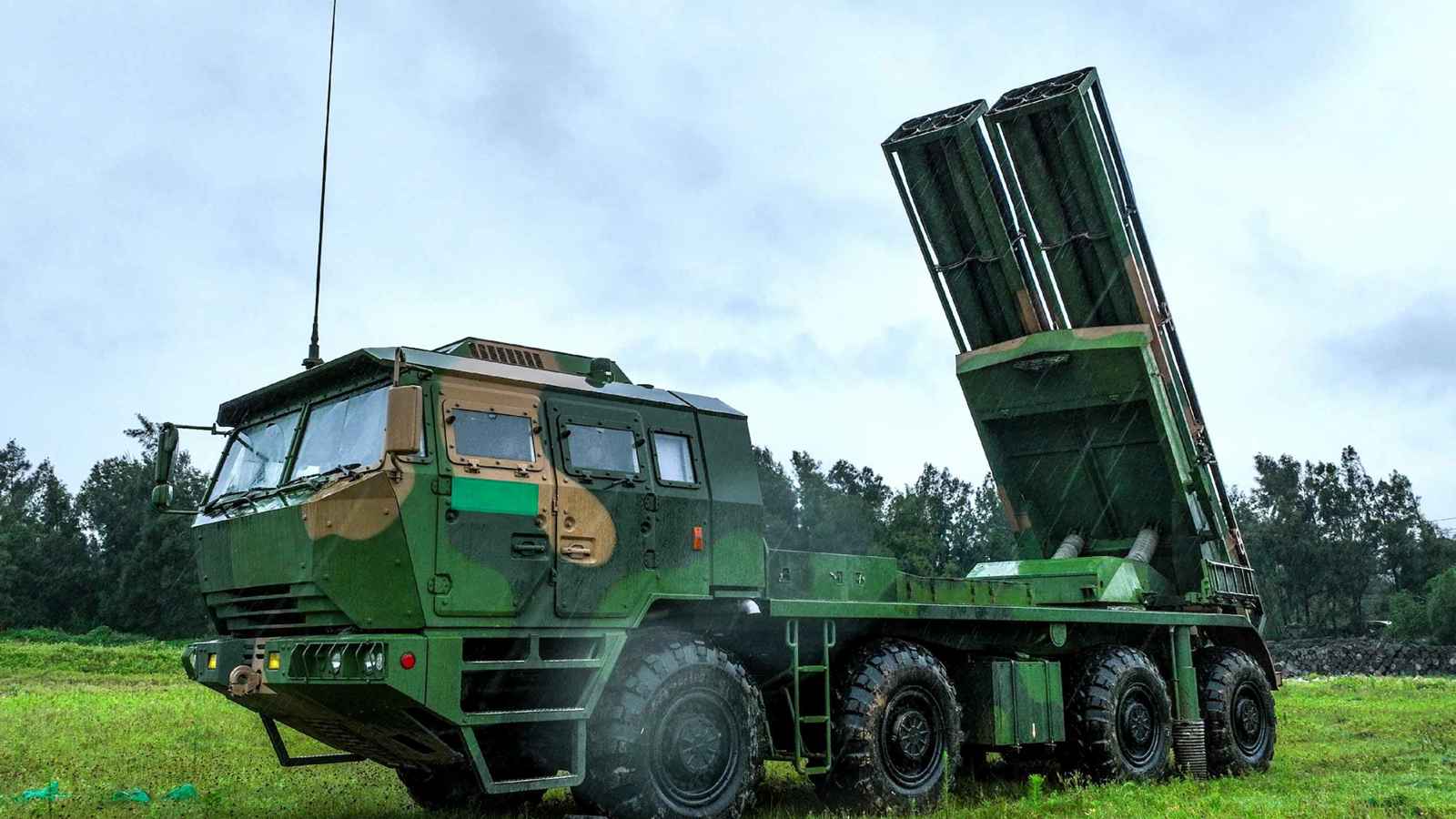 300 صاروخ إضافي في عام.. ترسانة الصين تهدد القواعد الأمريكية