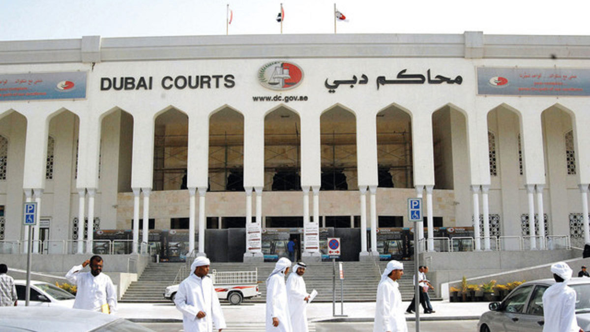 الإمارات.. كذب على الشرطة بعد تعرضه للسرقة للتغطية على "فعل فاضح"