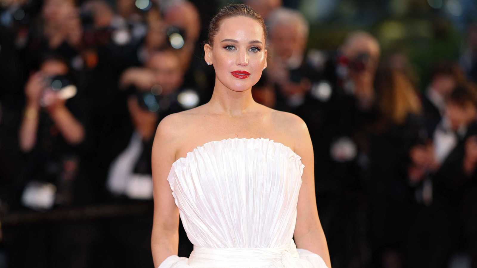 لماذا توقفت جينيفر لورانس عن انتقاد دونالد ترامب؟