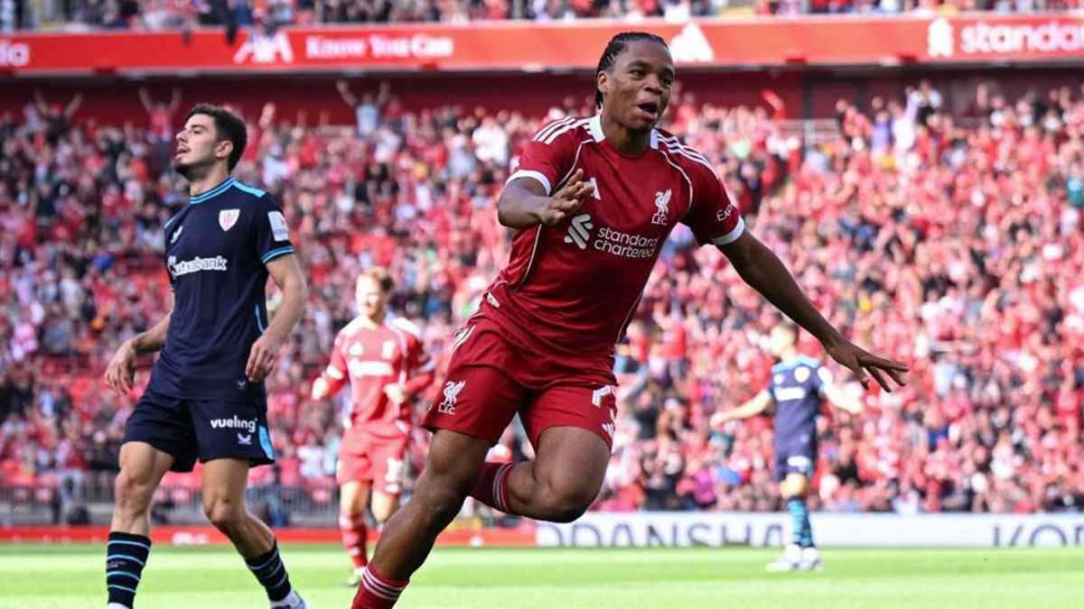 سخرية نارية من تشيلسي بعد خسارة "محمد صلاح الجديد" لصالح ليفربول