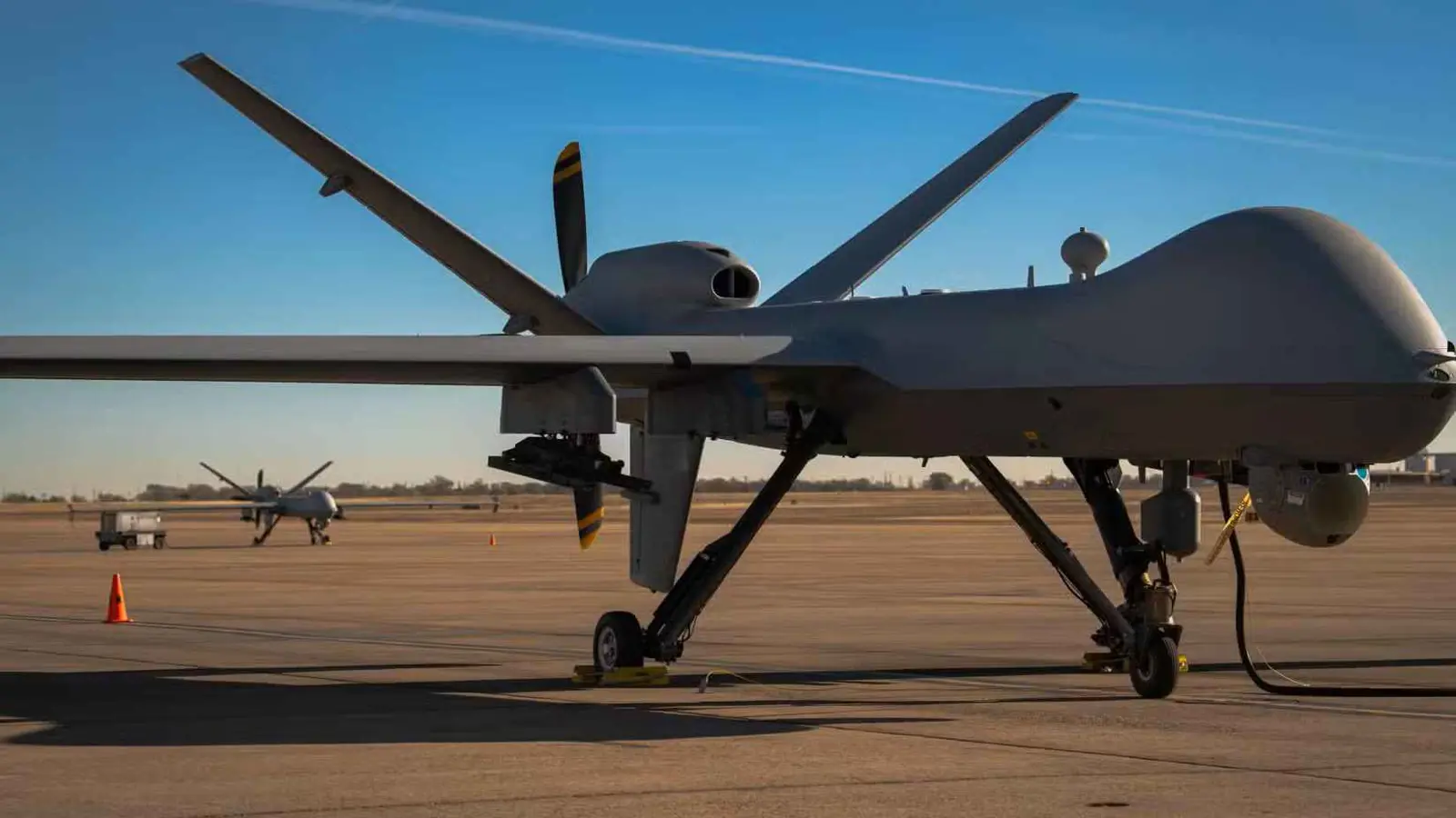 خاص- مسيرات أمريكية متطورة في مخازن الحوثيين.. وخبراء يحذرون