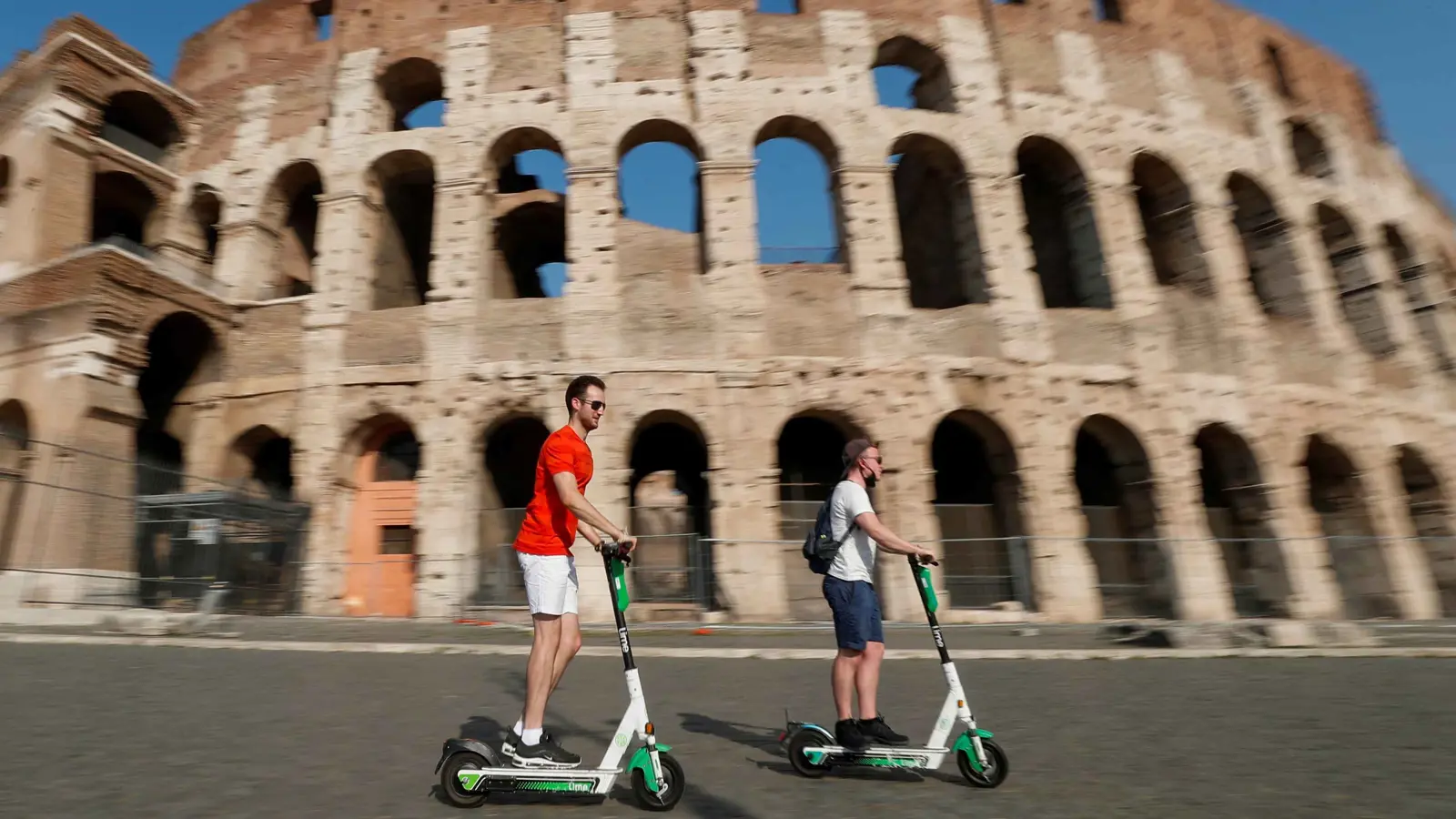 حادث خطير.. مقتل شاب بسبب "سكوتر"