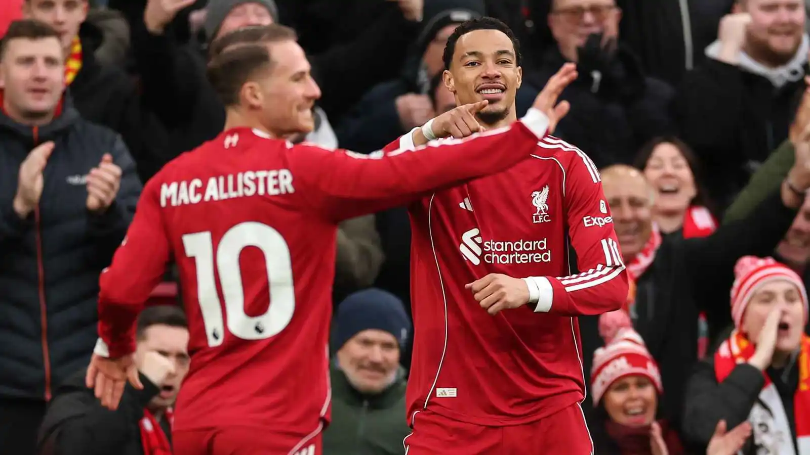 اللعب معه "نعمة".. نجم ليفربول يفاجئ محمد صلاح بتصريحات رائعة