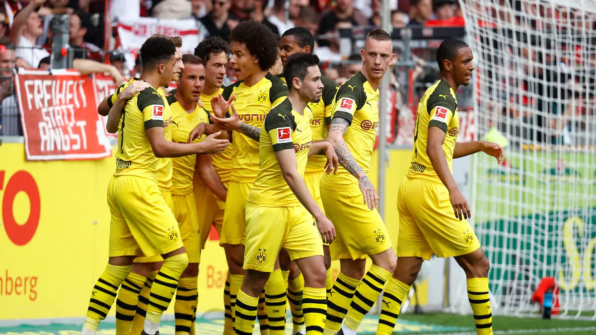 بروسيا دورتموند يكتسح فرايبورغ ويواصل ملاحقة بايرن ميونخ على صدارة ترتيب الدوري الألماني (فيديو)