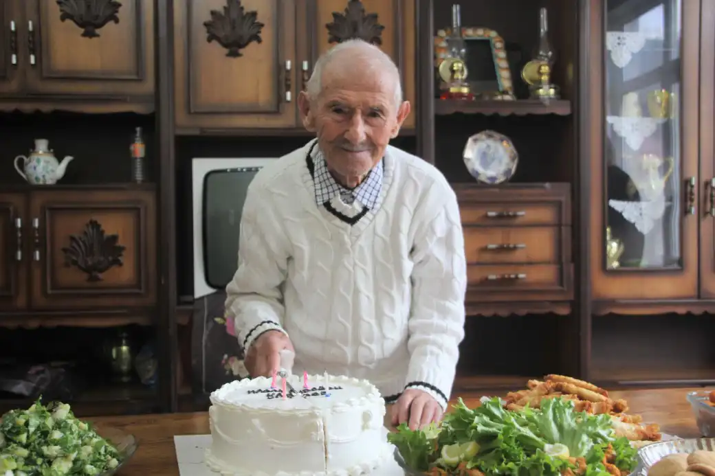 المعمر التركي حسين أيدوغان