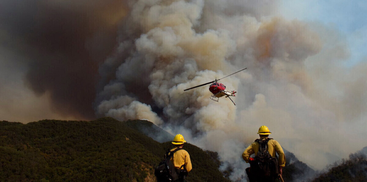الحرائق تجتاح الغرب الأمريكي وتشرد المئات