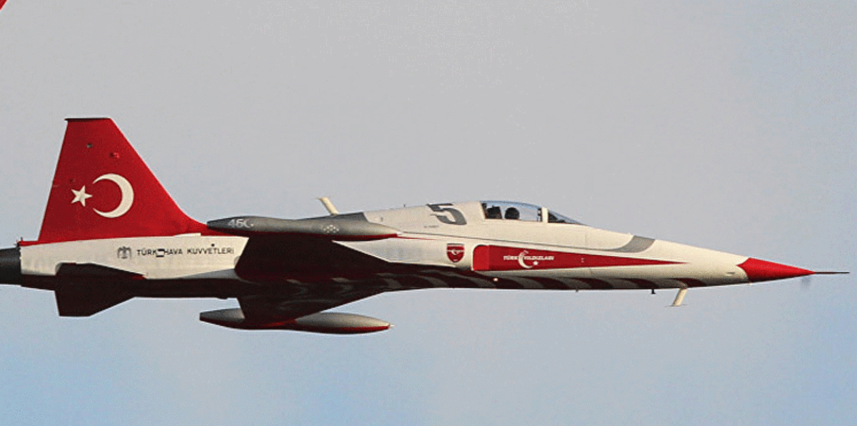 تركيا تسمح للطيّارين العسكريين المستقيلين بالعودة للجيش‎