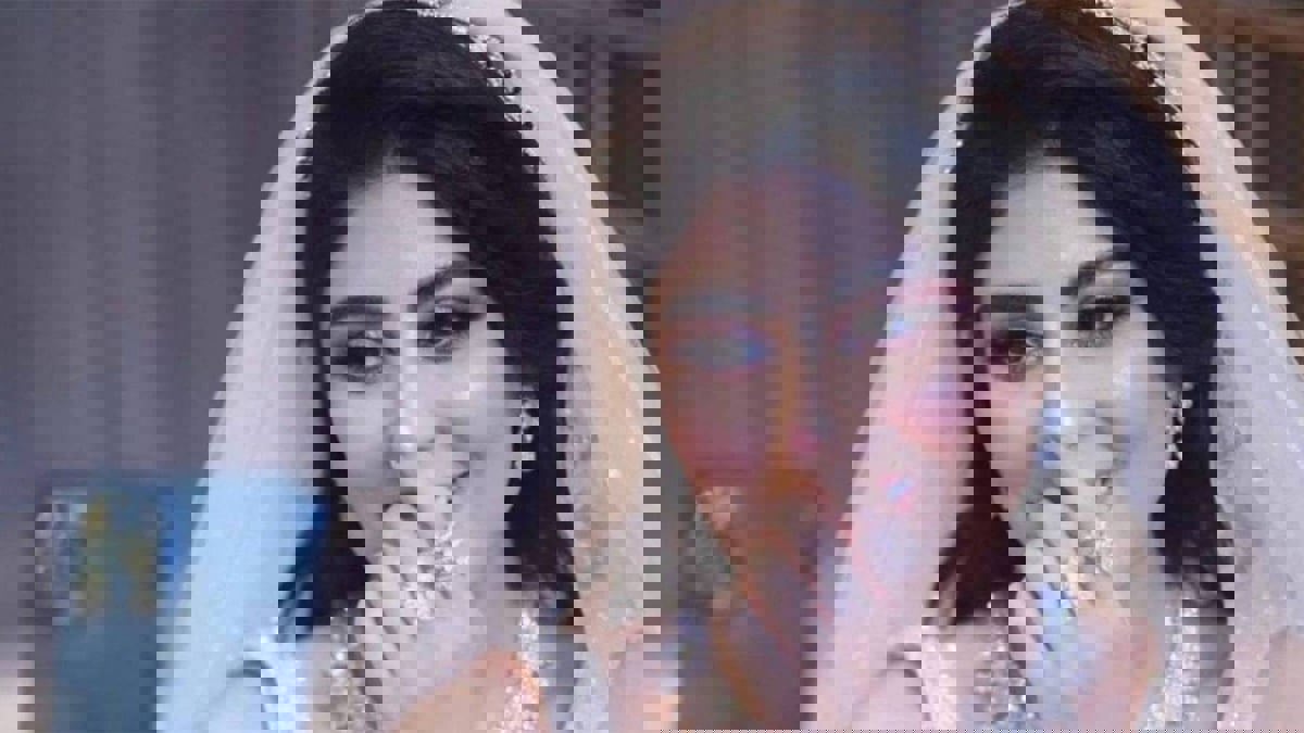 زارا البلوشي تكشف تفاصيل عن زواجها