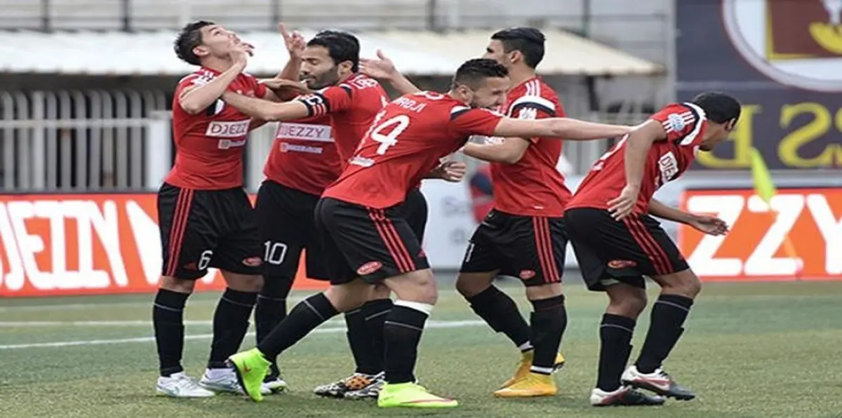 اتحاد الجزائر يتعادل مع وفاق سطيف ويحافظ على فارق الصدارة (فيديو)