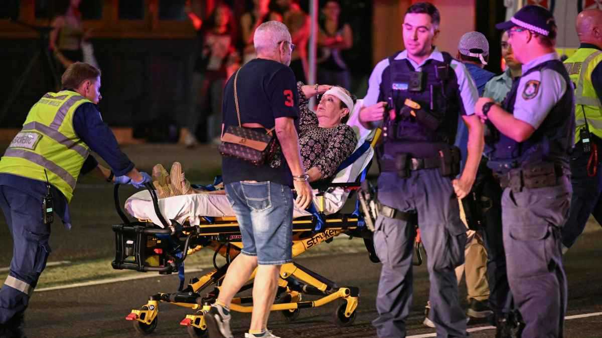 10 قتلى في احتفال يهودي.. ماذا يجري في شاطئ بوندي الأسترالي؟ (فيديو وصور)