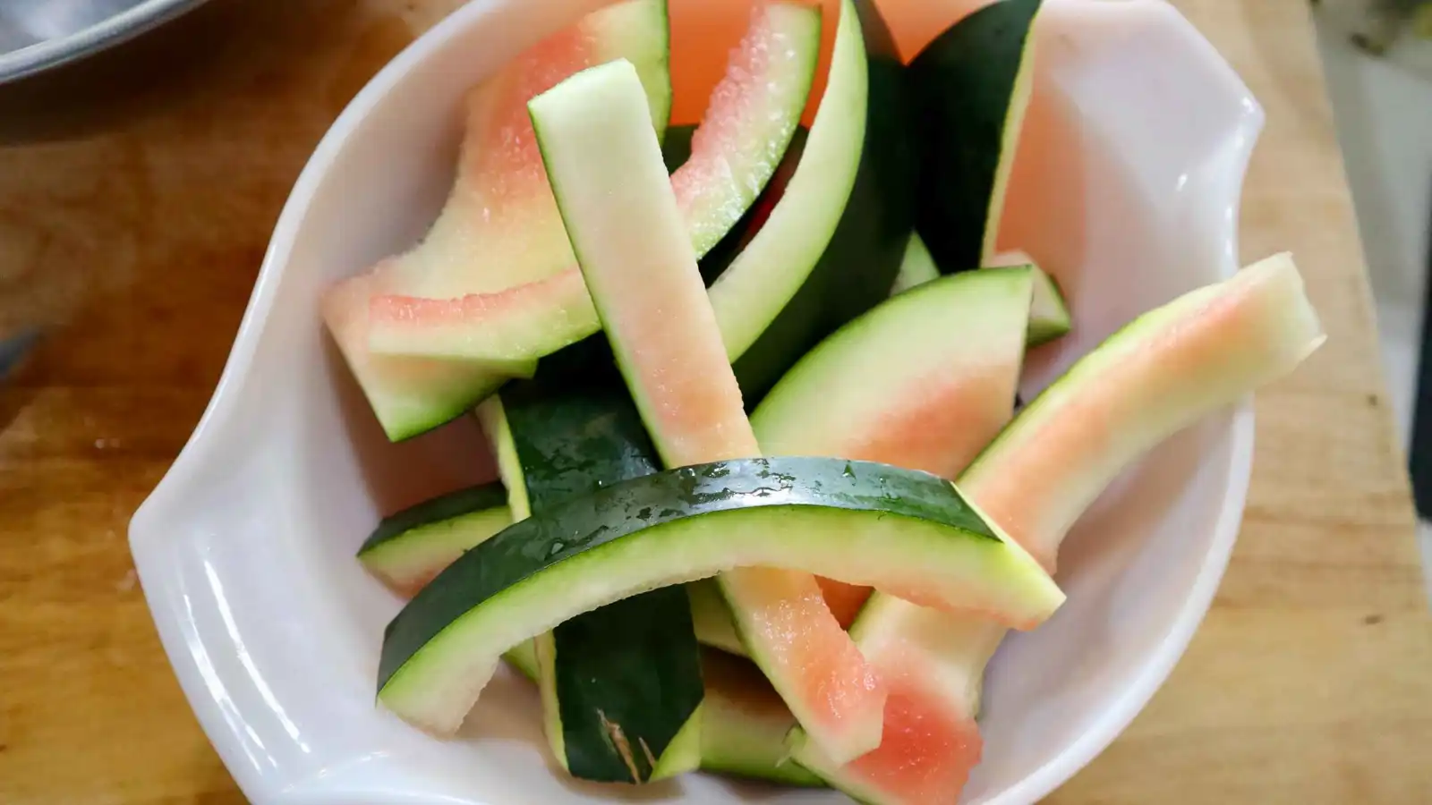 فوائد "مذهلة" ستجبرك على الاحتفاظ بقشر البطيخ