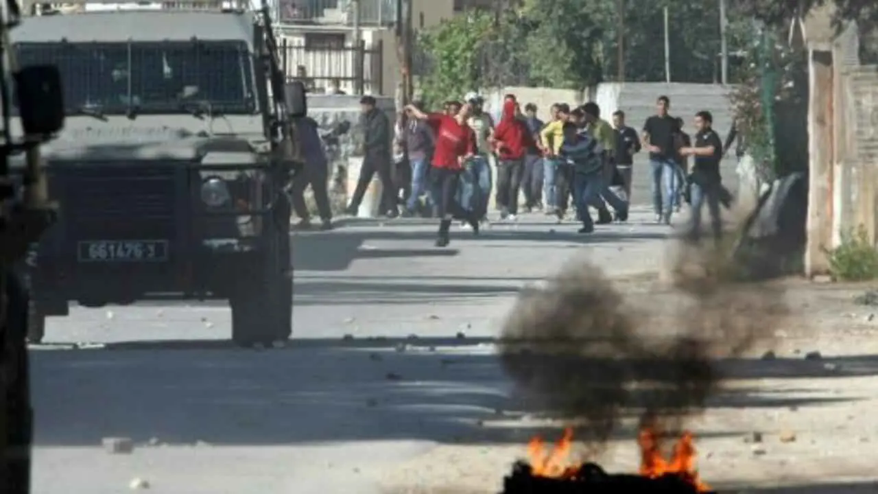 اشتباكات في نابلس بين يهود متشددين وفلسطينيين (فيديو)