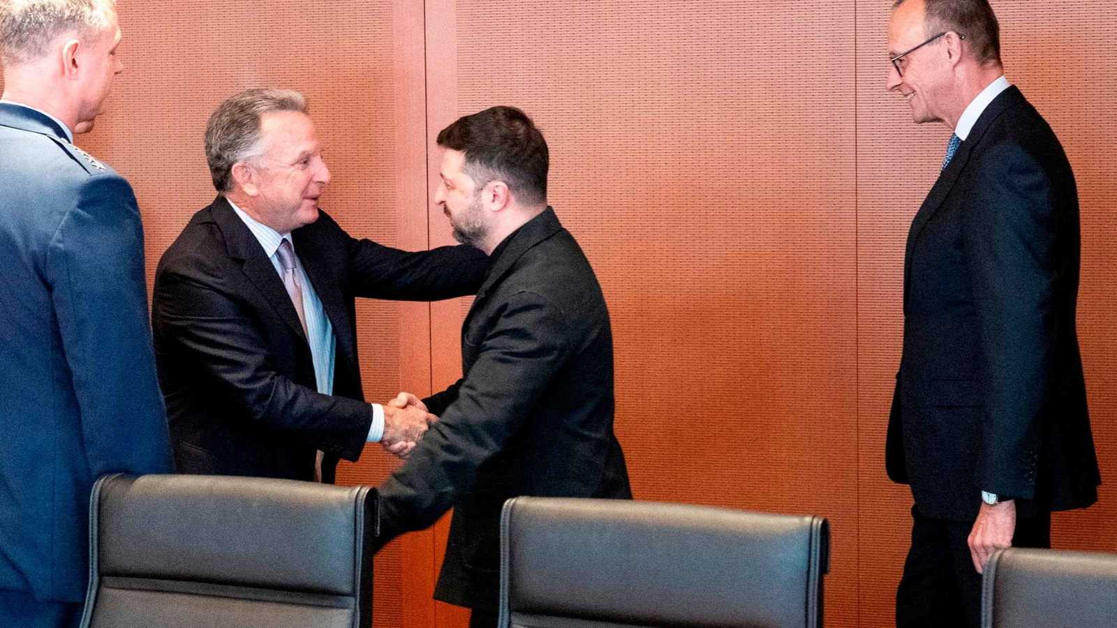 أوكرانيا تبدِّد حلمها في «الناتو».. تنازل تكتيكي أم مقامرة أمنية خطيرة؟