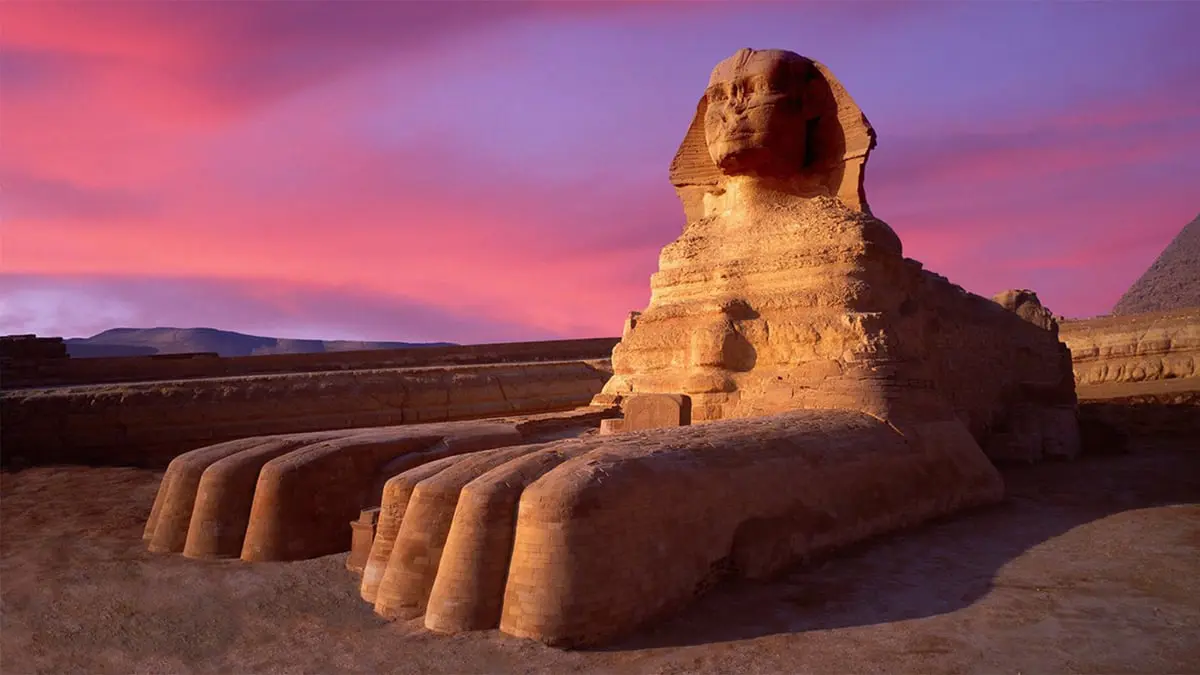 أبو الهول النائم يثير الجدل في مصر.. ومصدر بالآثار يوضح