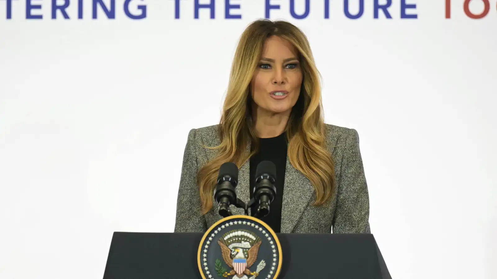 ميلانيا ترامب تستضيف قمة "معاً نبني المستقبل" للأطفال