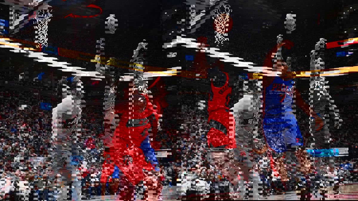 NBA.. إمبيد يعود بعد غياب طويل ويقود سفينتي للفوز على ثاندر