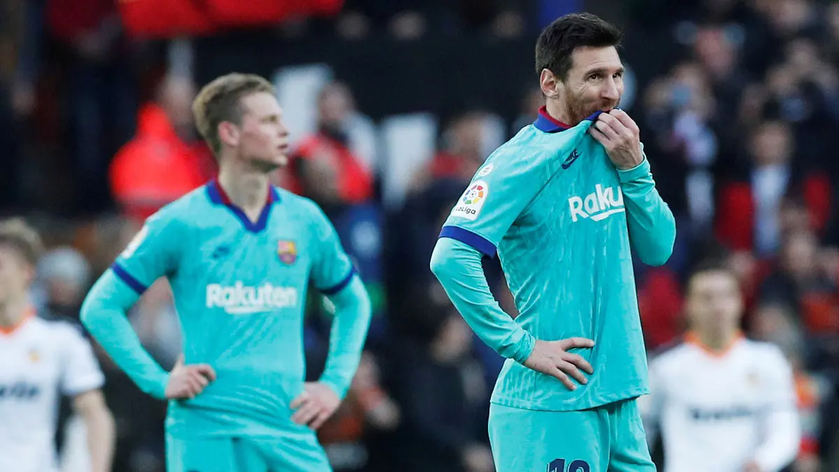 آرثر ميلو يزيد أزمات برشلونة قبل مواجهة نابولي