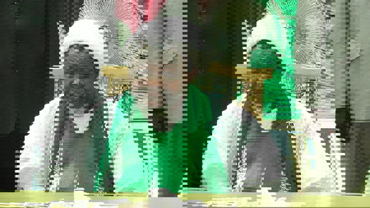 نيجيريا تعيد القيادي الشيعي زكزاكي بعد رحلة علاج في الهند‎ (صور)