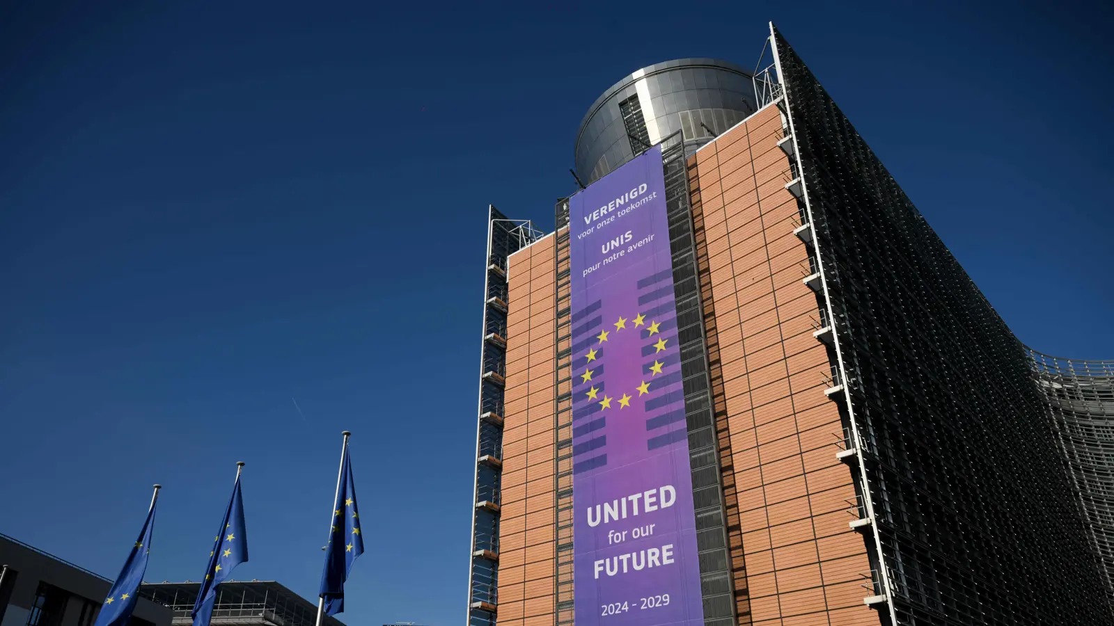 الأوروبيون يفرضون عقوبات جديدة على روسيا