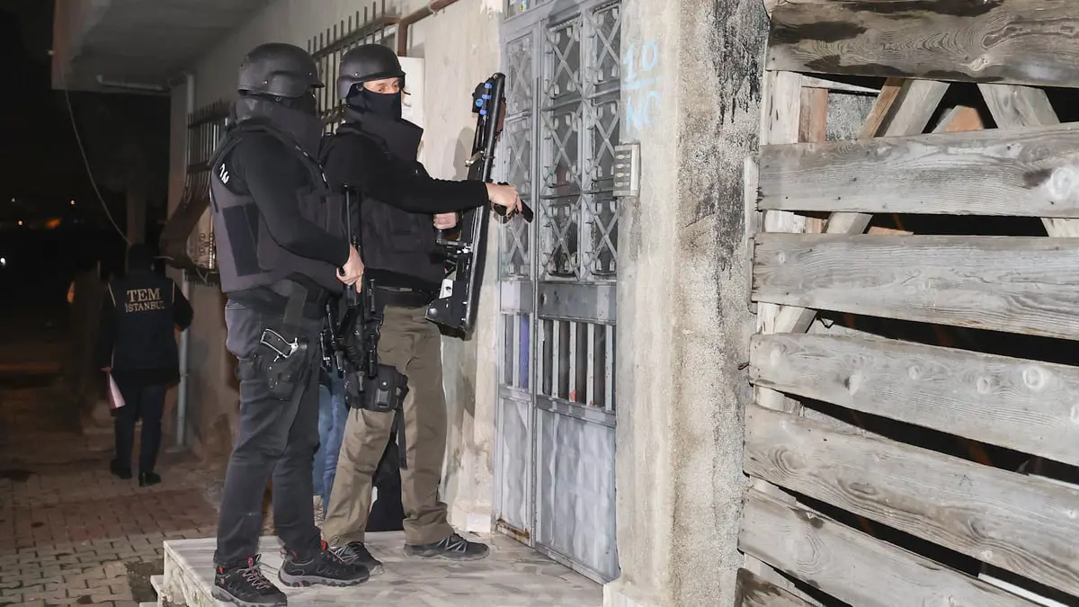 تركيا تعتقل 33 مشتبهًا فيه بالتجسس على مقيمين أجانب لصالح الموساد