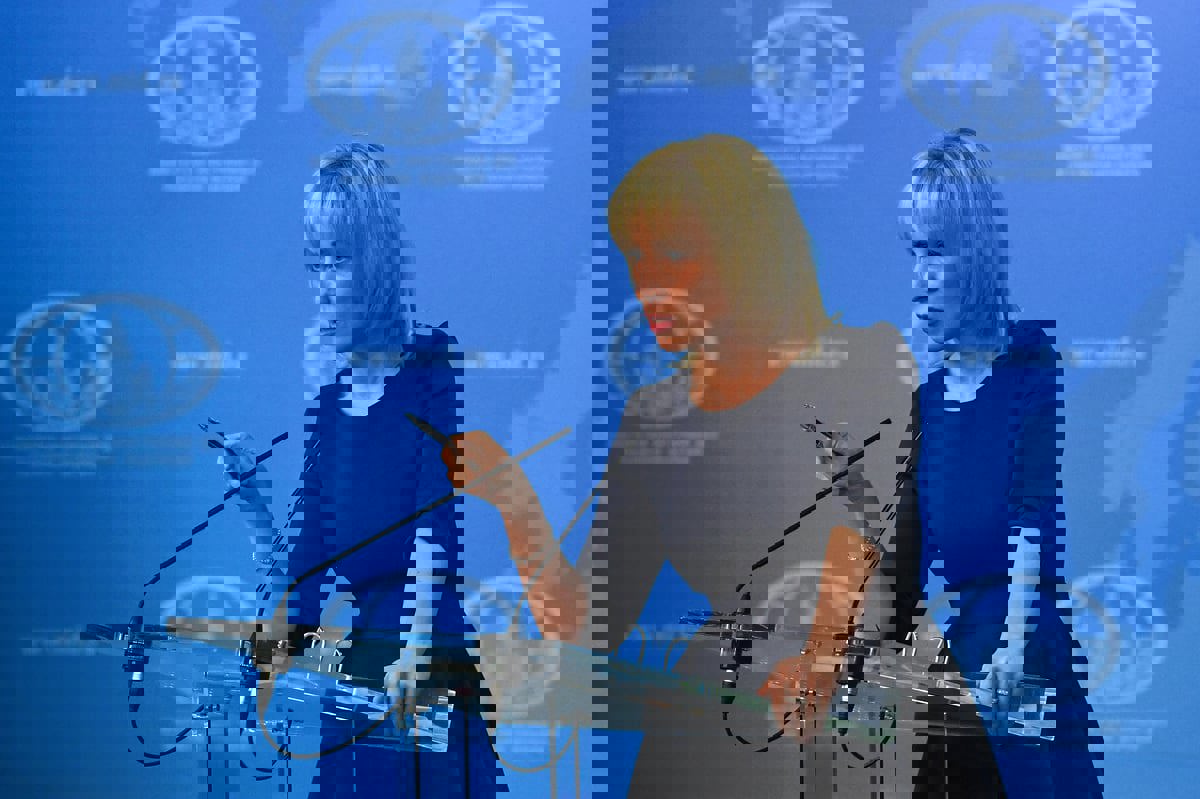 بعد فرض عقوبات جديدة.. موسكو: أصبح الاتحاد الأوروبي "الأحمق المفيد لواشنطن"