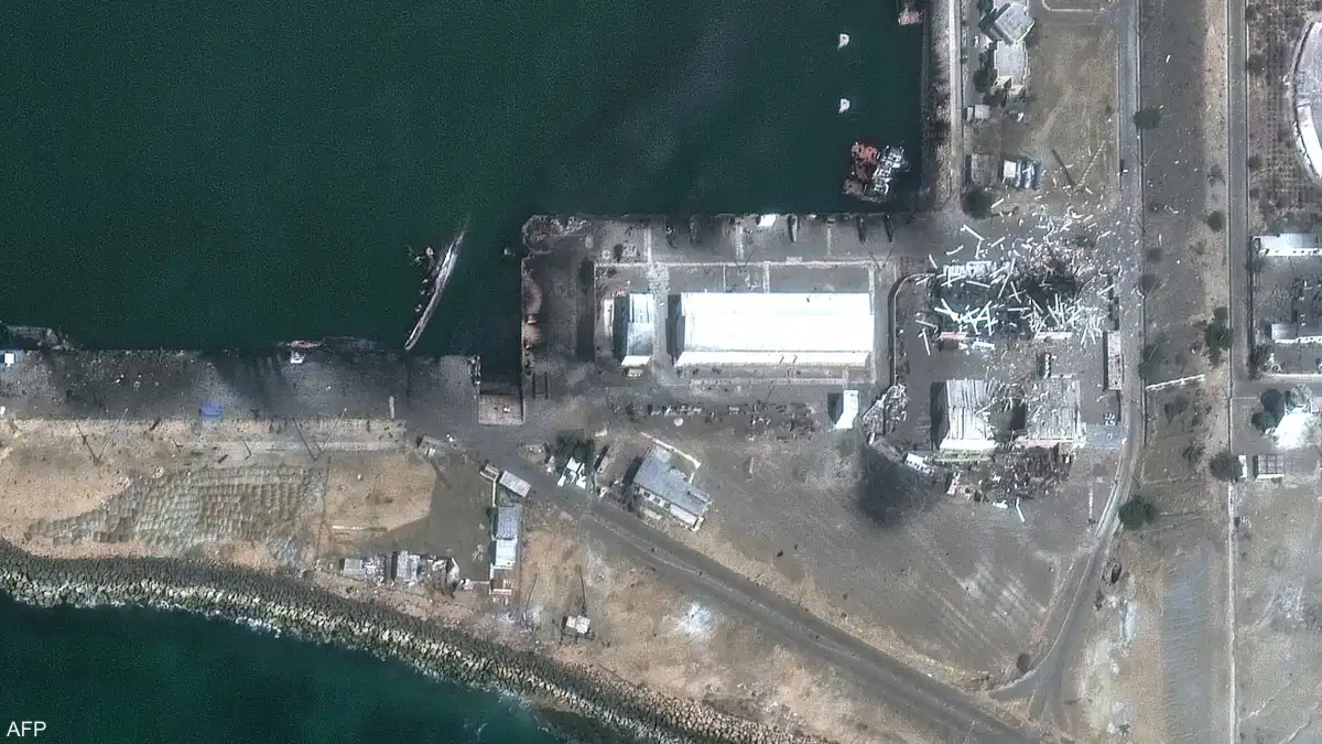 آثار الدمار في طهران