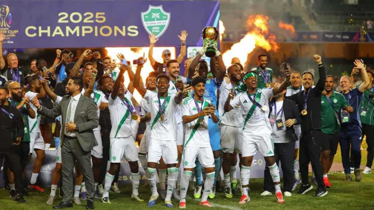 "ستكون مصيبة".. تعليق ناري على "إعادة" نهائي السوبر السعودي (فيديو)