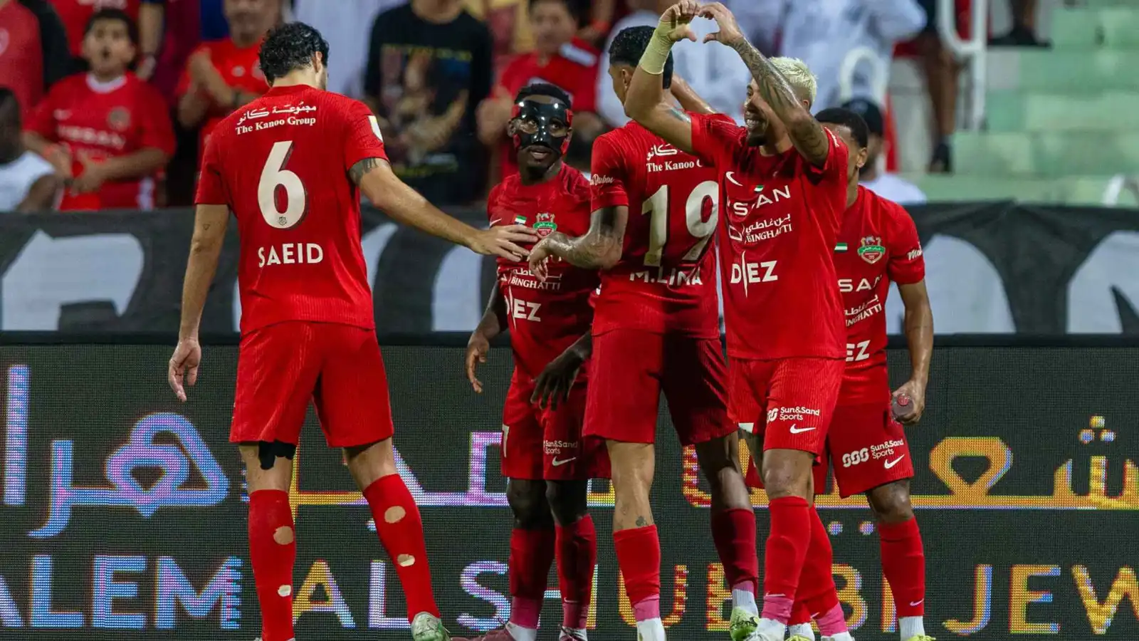 شباب الأهلي دبي يهزم الشارقة ويتقدم للمركز الثالث بالدوري الإماراتي (فيديو)