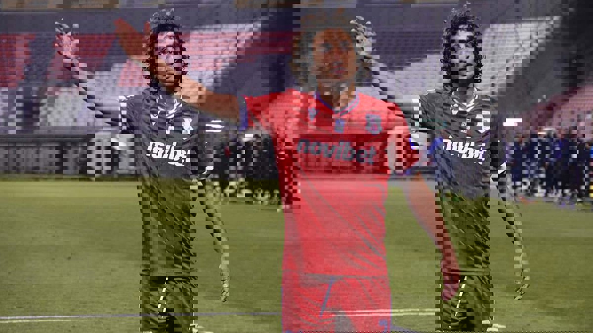 "فيه ناس عايزة تخلص عليّ".. عمرو وردة يكشف أسباب رحيله عن ناديه اليوناني