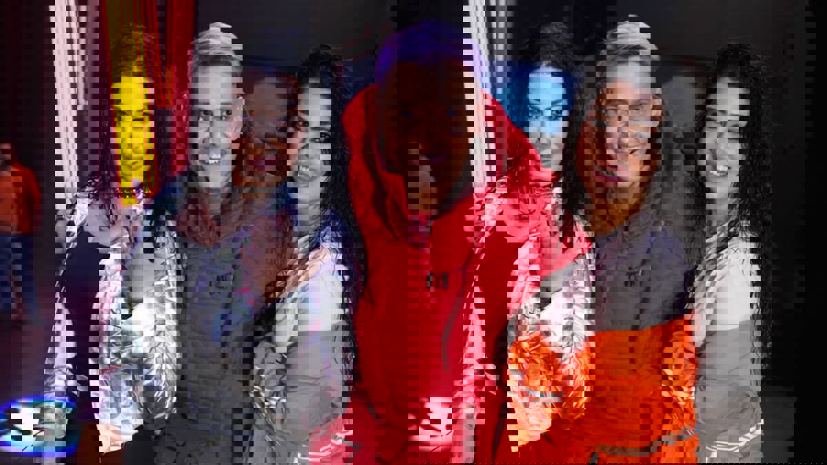 انهيار آيتن عامر وشتائم سمية الخشاب برعاية رامز جلال (فيديو)