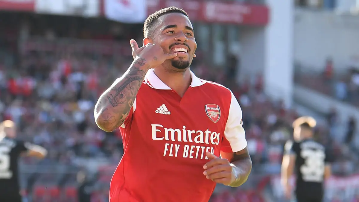 أرتيتا مدرب آرسنال يشيد بقدرة غابرييل جيسوس على خلق "الفوضى"