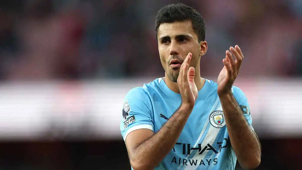 لماذا رفض فلورنتينو بيريز انضمام رودري إلى ريال مدريد؟