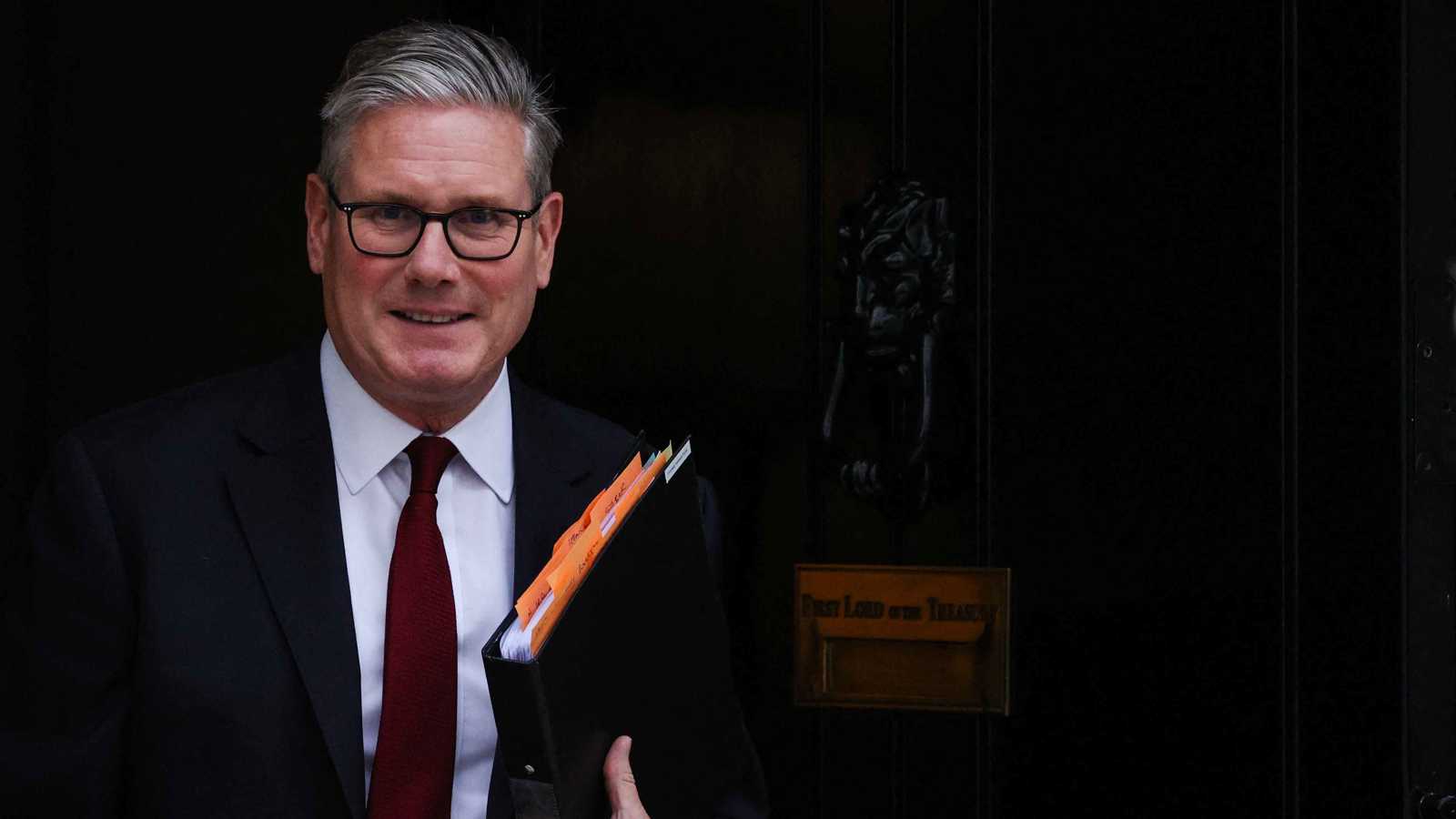 بعد تعهد فرنسا.. ستارمر يواجه ضغوطا للاعتراف بدولة فلسطين