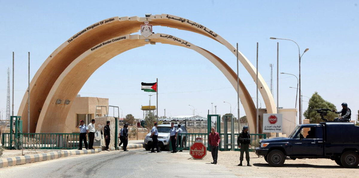 العراق والأردن يستأنفان حركة الشاحنات عبر منفذ "طريبيل"