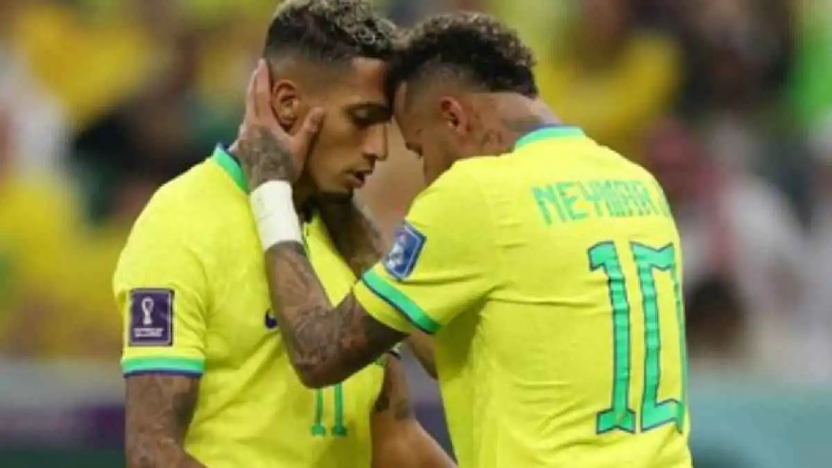 إنها مهزلة كبرى.. غضب عارم من نيمار بسبب مركز رافينيا (صورة)