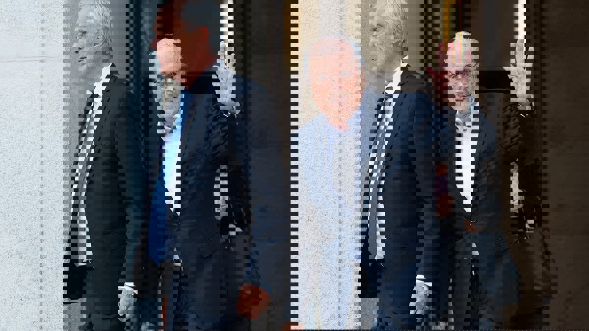 تأجيل جلسة محاكمة بلاتر بتهم فساد بسبب مرضه