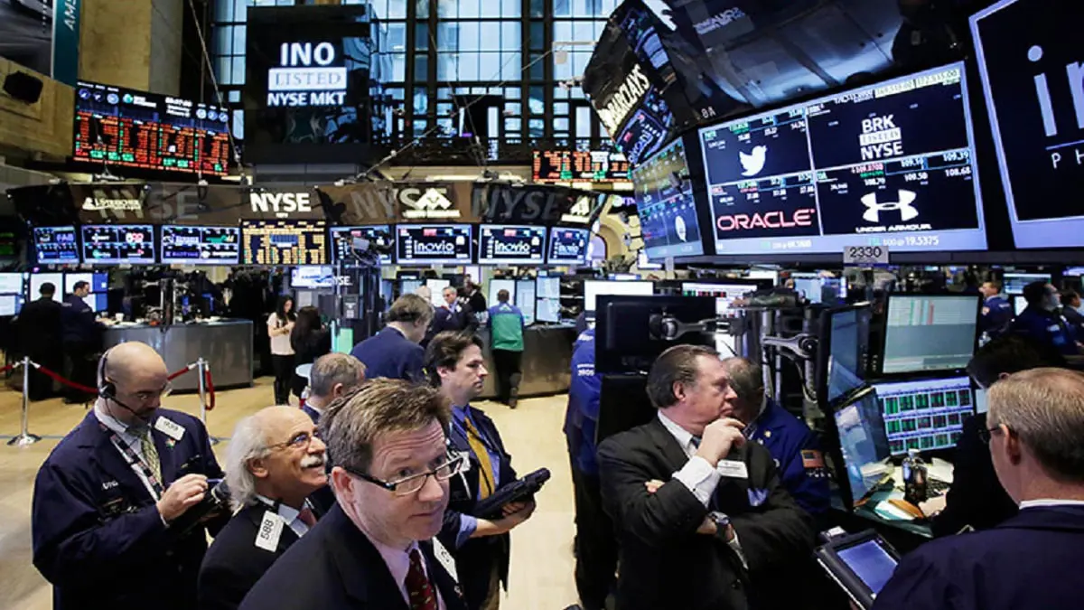 تداولات بحوالي تريليوني دولار في يوم واحد بدعم من أنباء لقاح كوفيد-19
