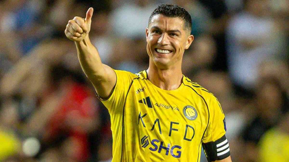 4 نقاط حاسمة.. هل أخفق أصدقاء كريستيانو رونالدو في أول مهمة؟